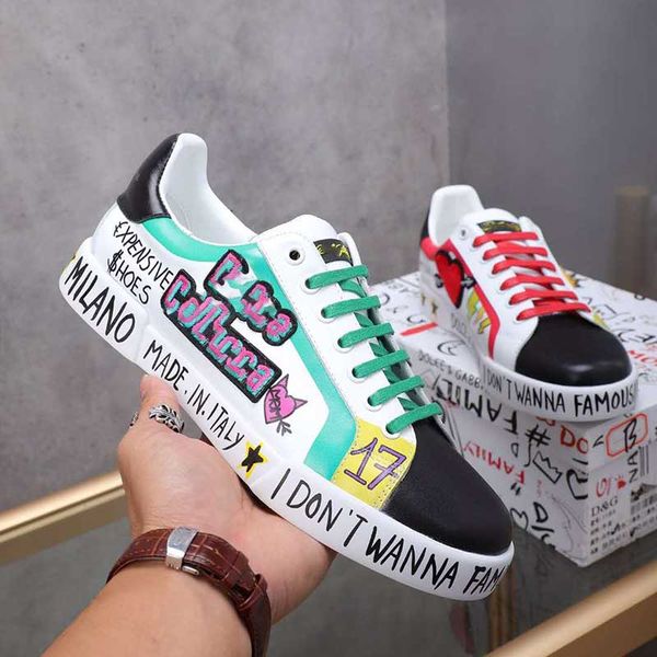 2020 new sneaker casual shoes trainers fashion sports shoes trainers shoes for brand luxury designer, Black;red 
2020 new sneaker casual shoes trainers fashion sports shoes trainers shoes for brand luxury designer, Black;red