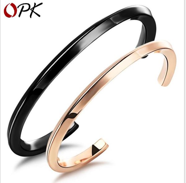 simple and atmospheric bracelet with twisted lines and half-open bracelet, Golden;silver
simple and atmospheric bracelet with twisted lines and half-open bracelet, Golden;silver