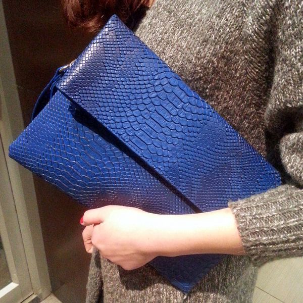 leather serpentine day clutch fashion brief women's messenger bag envelope bag pu leather womens handbag
leather serpentine day clutch fashion brief women's messenger bag envelope bag pu leather womens handbag