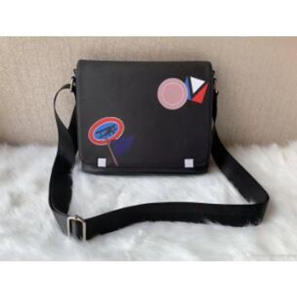 2020 designer luxury fashion shoulder bag men's leather briefcase men's lapbag messenger bag 03, Black;gray
2020 designer luxury fashion shoulder bag men's leather briefcase men's lapbag messenger bag 03, Black;gray