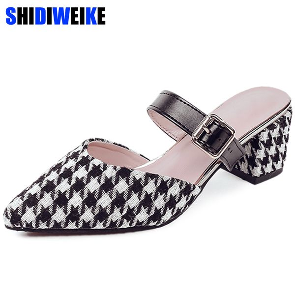 2019 new arrival spring summer women slipper pointed toe square heel ladies slides women fashion brand buckle mules shoes n934, Black
2019 new arrival spring summer women slipper pointed toe square heel ladies slides women fashion brand buckle mules shoes n934, Black