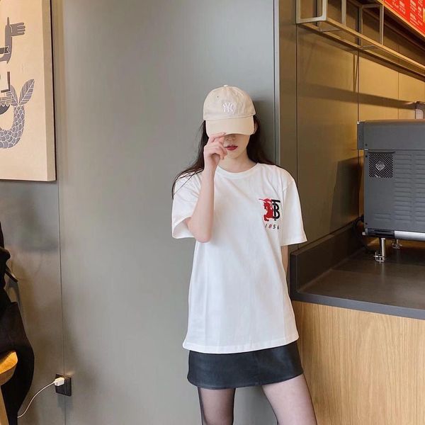 simple and comfortable cotton fabric men's and women's t-shirts, embroidery three-dimensional patterns, four seasons lovers pullov, White
simple and comfortable cotton fabric men's and women's t-shirts, embroidery three-dimensional patterns, four seasons lovers pullov, White
