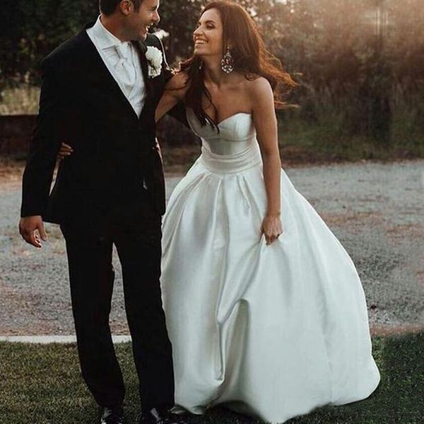2019 Simple Elegant Satin Wedding Dresses A-line Sweetheart Sleeveless Ruched Waist Floor Length Country Party Bridal Gowns Custom Made
2019 Simple Elegant Satin Wedding Dresses A-line Sweetheart Sleeveless Ruched Waist Floor Length Country Party Bridal Gowns Custom Made