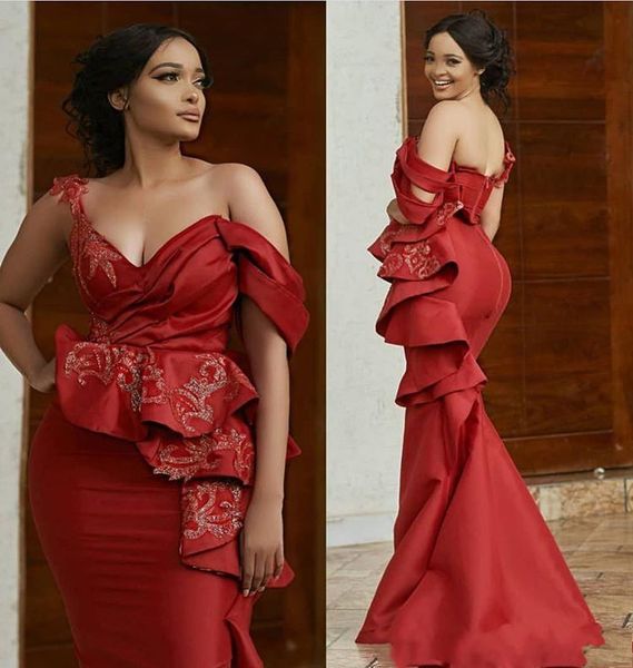 red off shoulder mermaid evening dress luxury arabic lace appliqued sheath prom dresses long formal party pageant gown, Black;red
red off shoulder mermaid evening dress luxury arabic lace appliqued sheath prom dresses long formal party pageant gown, Black;red