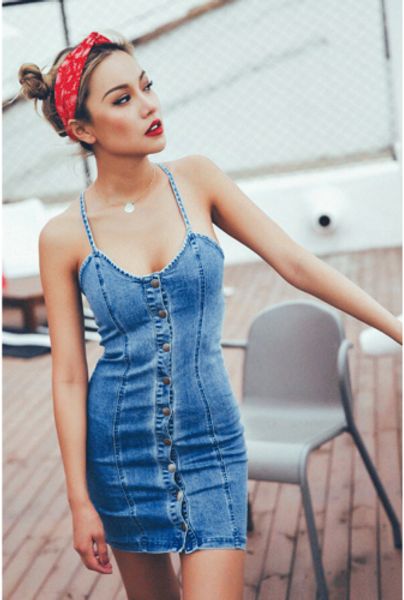 2019 women's denim blue sling button slim mini bandage bodycon sleeveless evening party clubwear short mini dress v-neck, Black;gray
2019 women's denim blue sling button slim mini bandage bodycon sleeveless evening party clubwear short mini dress v-neck, Black;gray