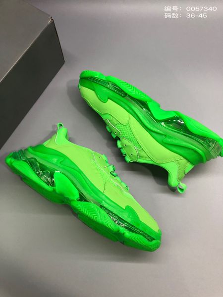 2020 triple s designer shoes for men women vintage sneakers green 20fw luxury mens trainers big sole platform sports sneakers, Black
2020 triple s designer shoes for men women vintage sneakers green 20fw luxury mens trainers big sole platform sports sneakers, Black