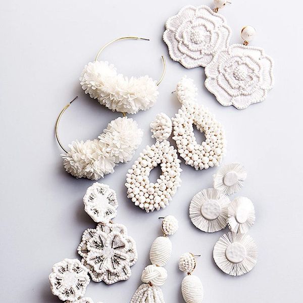 jujia spring white big earrings for women 2019 trendy beads flower cotton tassel fringes dangle drop earrings wedding jewelry, Silver
jujia spring white big earrings for women 2019 trendy beads flower cotton tassel fringes dangle drop earrings wedding jewelry, Silver