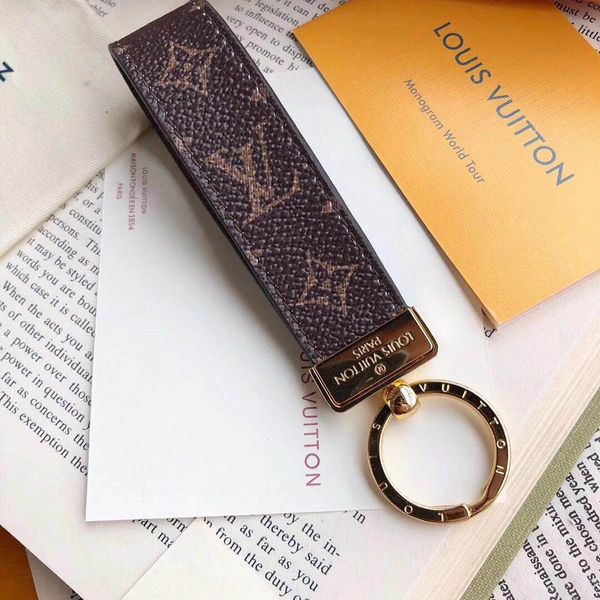 2019 high qualtiy leather keychain key chain key ring holder brand key chain de igner men women ouvenir car bag keychain with box
2019 high qualtiy leather keychain key chain key ring holder brand key chain de igner men women ouvenir car bag keychain with box