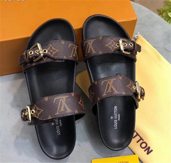 fashion luxury designer sandals forward 2019 sandals for men and women designer flat slippers flower printed slippers, Blue;gray
fashion luxury designer sandals forward 2019 sandals for men and women designer flat slippers flower printed slippers, Blue;gray