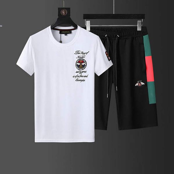 2020 new men's sports jacket t-shirt + pants suit men's hoodie and sweatshirt jacket suit fashion suit, Gray
2020 new men's sports jacket t-shirt + pants suit men's hoodie and sweatshirt jacket suit fashion suit, Gray