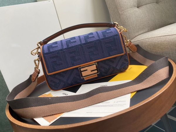 new women's one-shoulder bag 7a high-end custom quality diagonal cross bag fashion trend leisure style gold metal accessories with deta
new women's one-shoulder bag 7a high-end custom quality diagonal cross bag fashion trend leisure style gold metal accessories with deta