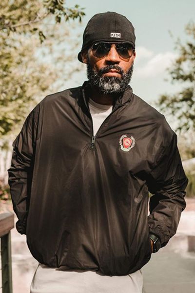 Kanye Mens CALABASAS Designer Jackets Embroidery Casual Windbreaker Coats Fast Drying Outdoor Jackets Sports Waterproof Clothes
Kanye Mens CALABASAS Designer Jackets Embroidery Casual Windbreaker Coats Fast Drying Outdoor Jackets Sports Waterproof Clothes