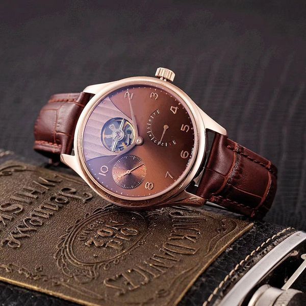 luxury watch automatic mechanical movement 316 stainless steel case three-degree life waterproof classic pin buckle leather strap 42mm 12mm, Slivery;brown
luxury watch automatic mechanical movement 316 stainless steel case three-degree life waterproof classic pin buckle leather strap 42mm 12mm, Slivery;brown