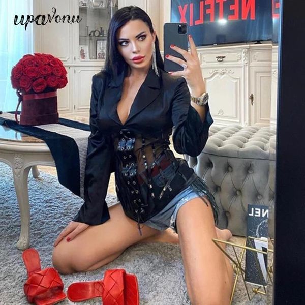 fashionable women's black club blazer women's v-neck pu splicing mesh yarn hollow lace suit jacket 2020 new clothes, White;black
fashionable women's black club blazer women's v-neck pu splicing mesh yarn hollow lace suit jacket 2020 new clothes, White;black