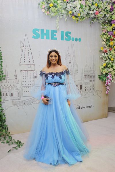 2019 off shoulder poet long sleeves a-line prom dress pageant fomal gown hand made flowers long evening pageant dress, Black;red
2019 off shoulder poet long sleeves a-line prom dress pageant fomal gown hand made flowers long evening pageant dress, Black;red