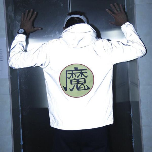 2019 autumn luminous storm windbreaker printing trend couple reflective coat coat casual loose thin windbreaker jackets, Tan;black
2019 autumn luminous storm windbreaker printing trend couple reflective coat coat casual loose thin windbreaker jackets, Tan;black