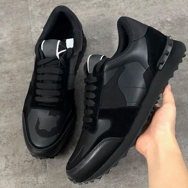 fashion men women leather rockrunner camouflage sneakers with suede stud lace-up flats shoes rivet rockrunner trainers men shoes with box, Black
fashion men women leather rockrunner camouflage sneakers with suede stud lace-up flats shoes rivet rockrunner trainers men shoes with box, Black
