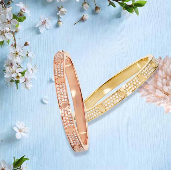 18K rose gold lovers luxury designer Titanium steel Bracelets Bangles full diamond Womens men bangle fashion Jewelry
18K rose gold lovers luxury designer Titanium steel Bracelets Bangles full diamond Womens men bangle fashion Jewelry