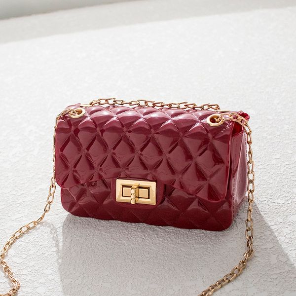 2020 ladies shoulder bag new small fragrance korean version of the crossbody bag diamond chain mini
2020 ladies shoulder bag new small fragrance korean version of the crossbody bag diamond chain mini