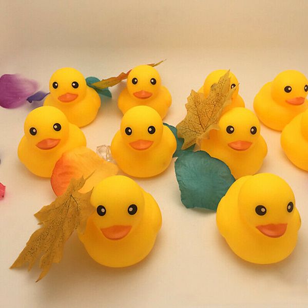 50шт симпатичные дети вода игрушки ванны резиновый гонки squeaky big yellow duck дети купания игрушки для младенцев девочки мальчики день ро
50шт симпатичные дети вода игрушки ванны резиновый гонки squeaky big yellow duck дети купания игрушки для младенцев девочки мальчики день ро