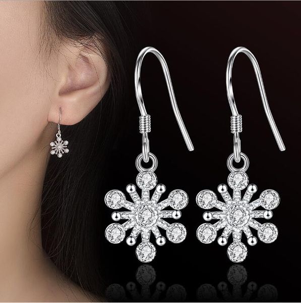 cute romantic lovely clear stone flower shape convenient simple stud earrings cubic for women party, Silver
cute romantic lovely clear stone flower shape convenient simple stud earrings cubic for women party, Silver