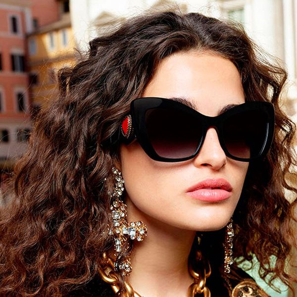 cat eye sunglasses women luxury love heart shade retro gradoent big frame sun glasses for female vintage oculos de sol feminino, White;black
cat eye sunglasses women luxury love heart shade retro gradoent big frame sun glasses for female vintage oculos de sol feminino, White;black