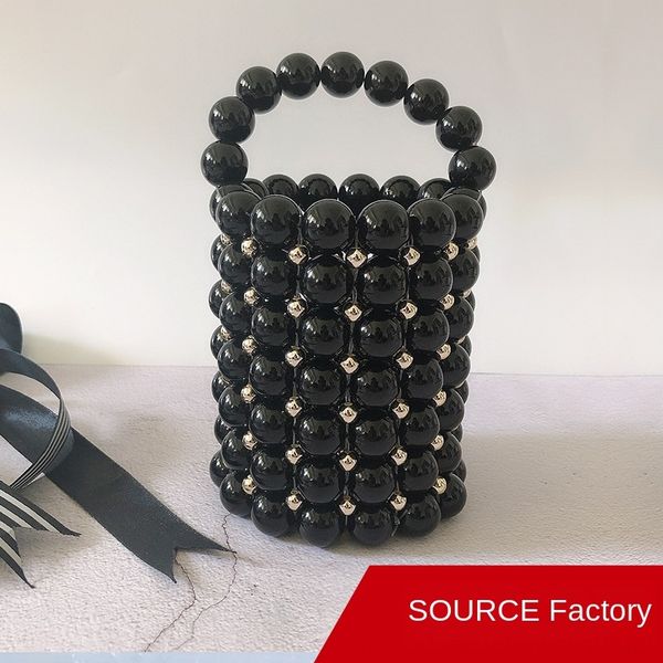 2020 black shoulder shoulder beaded messenger pen pearl round bucket bag handmade beaded portable diagonal dual-purpose bag
2020 black shoulder shoulder beaded messenger pen pearl round bucket bag handmade beaded portable diagonal dual-purpose bag