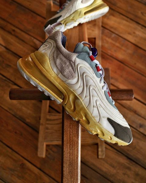 2020 authentic travis scott x max 270 react ct2864-200 men women running shoes sports sneaker with original box
2020 authentic travis scott x max 270 react ct2864-200 men women running shoes sports sneaker with original box