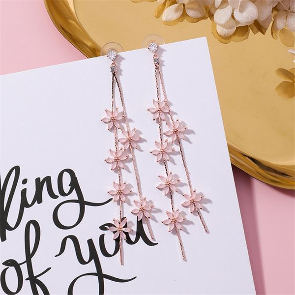 2019 new temperament crystal rhinestone flower long chain tassel drop earrings trendy party accessories brincos for women 6l3001, Golden
2019 new temperament crystal rhinestone flower long chain tassel drop earrings trendy party accessories brincos for women 6l3001, Golden