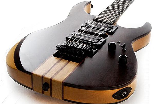 chinese custom 6 strings neck thru electric guitar with floyed rose, gold hardware
chinese custom 6 strings neck thru electric guitar with floyed rose, gold hardware