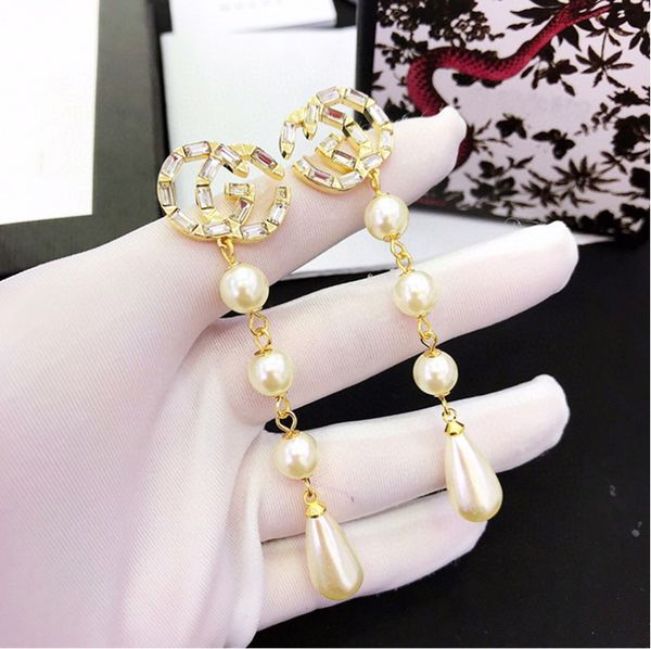 2020 popular retro pearl earrings long pearl pendant fashion elegant ladies jewelry high-end luxury elegant gifts, Silver
2020 popular retro pearl earrings long pearl pendant fashion elegant ladies jewelry high-end luxury elegant gifts, Silver