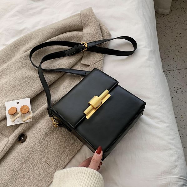 pu leather women handbags female messenger bags ladies shoulder bags pure color female bag 2020 new fashion casual small tofu
pu leather women handbags female messenger bags ladies shoulder bags pure color female bag 2020 new fashion casual small tofu