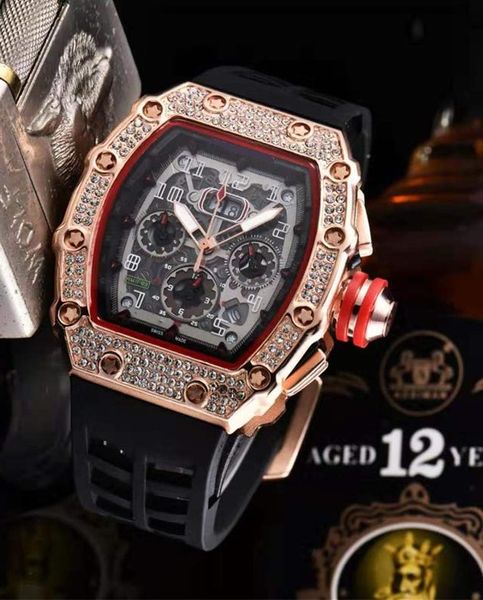 Хип-хоп Bling алмазные часы для мужчин золото нержавеющая сталь группа мужской бизн
Хип-хоп Bling алмазные часы для мужчин золото нержавеющая сталь группа мужской бизн