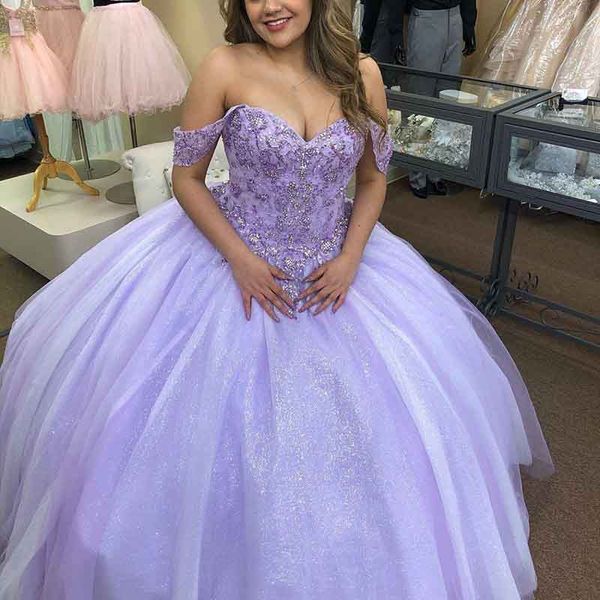lilac lace beaded quinceanera prom dresses ball gown off the shoulder evening party sweet 16 dress, Blue;red
lilac lace beaded quinceanera prom dresses ball gown off the shoulder evening party sweet 16 dress, Blue;red