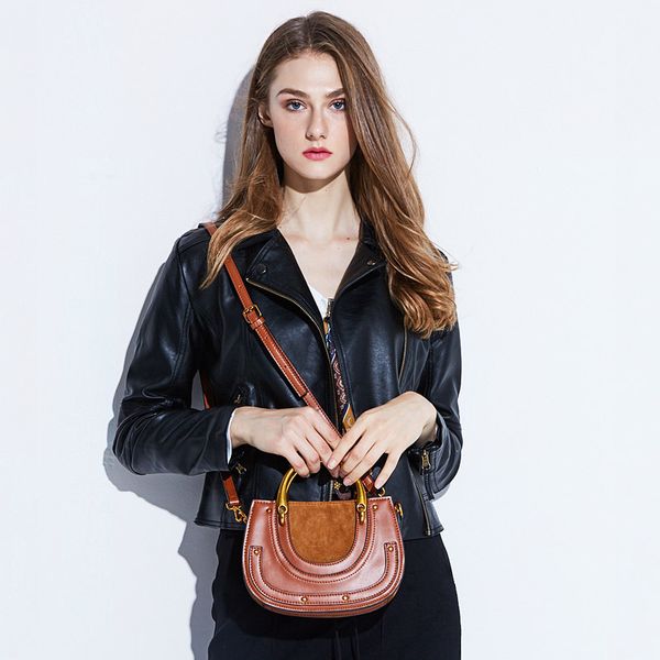 luxury designer bag handbags european and american retro ladies saddle bag cowhide suede ring hand ladle shoulder diagonal piglet bag 7010
luxury designer bag handbags european and american retro ladies saddle bag cowhide suede ring hand ladle shoulder diagonal piglet bag 7010
