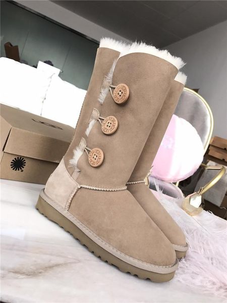 new high-end brand australian snow boots button mid boots all-match fashion high-rise warm sheepskin all-in-one short boots, Black
new high-end brand australian snow boots button mid boots all-match fashion high-rise warm sheepskin all-in-one short boots, Black