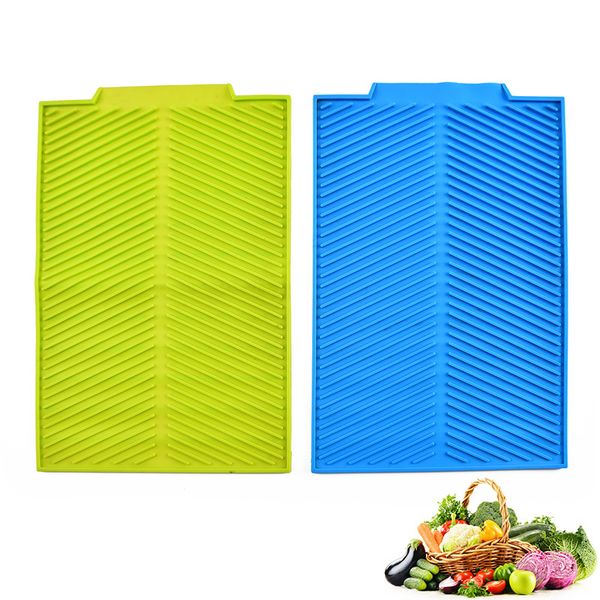 new rectangle silicone drain table mat heat resistant dish drying pad thickened waterproof placemat 39*25cm
new rectangle silicone drain table mat heat resistant dish drying pad thickened waterproof placemat 39*25cm
