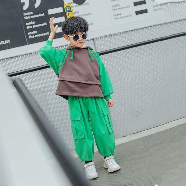 boys' autumn clothes set new 2020 spring and autumn korean version of the foreign children's two-piece boy tide children's, White
boys' autumn clothes set new 2020 spring and autumn korean version of the foreign children's two-piece boy tide children's, White