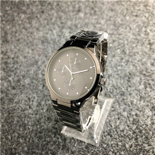 2020 rome full drilled fashion tidal stainless steel mens designer watches, Slivery;black
2020 rome full drilled fashion tidal stainless steel mens designer watches, Slivery;black