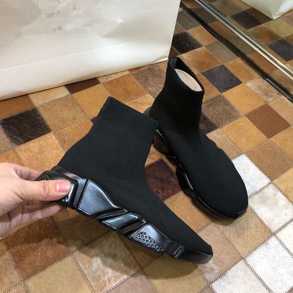 alexander sock shoes luxurys designers speed 2.0 men women platform sneaker black neon flat fashion vintage sports outdoor 35-46, Red;white
alexander sock shoes luxurys designers speed 2.0 men women platform sneaker black neon flat fashion vintage sports outdoor 35-46, Red;white