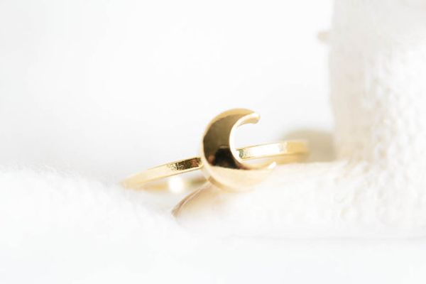 jisensp delicate design tiny moon ring fashion jewelry for women girls romantic wedding bridesmaid jewelry gift bijoux, Slivery;golden
jisensp delicate design tiny moon ring fashion jewelry for women girls romantic wedding bridesmaid jewelry gift bijoux, Slivery;golden