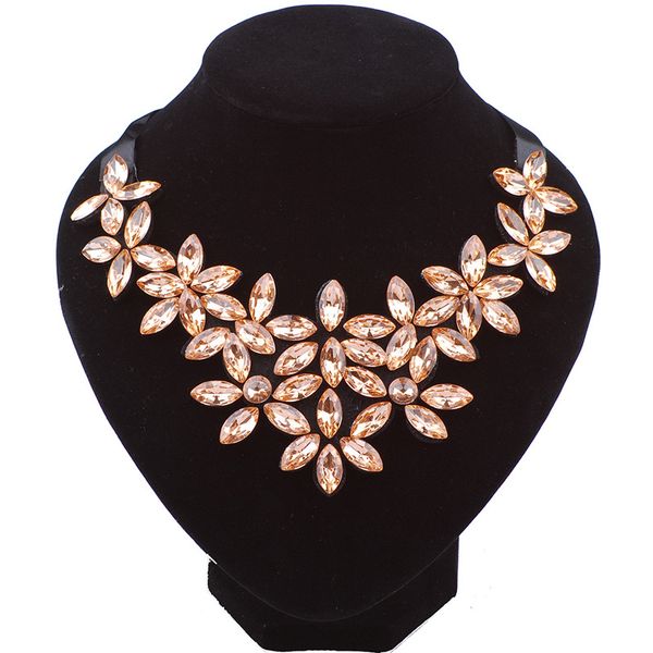 rhinestone flower necklace for women geometric pendant necklaces & pendants statement collar women's fashion jewelry for gifts, Golden;silver
rhinestone flower necklace for women geometric pendant necklaces & pendants statement collar women's fashion jewelry for gifts, Golden;silver