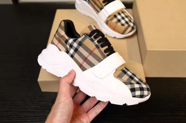 real leather sneakers trainers designer shoes mens womens casual shoes loafers flips flops boots size:35-45 with box bu6, Black
real leather sneakers trainers designer shoes mens womens casual shoes loafers flips flops boots size:35-45 with box bu6, Black