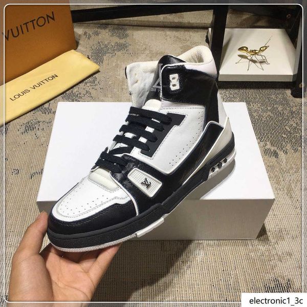 2019p новых мужчин на случайные кроссовки, высокие топ мужчин на открытом воздухе туристические кроссовки, быстрая доставка с оригинальной к 
2019p новых мужчин на случайные кроссовки, высокие топ мужчин на открытом воздухе туристические кроссовки, быстрая доставка с оригинальной к