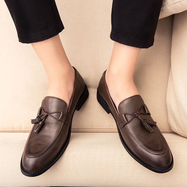 brand men's shoes spring and autumn new british style classic men's shoes suede lok fu large size 47, Black
brand men's shoes spring and autumn new british style classic men's shoes suede lok fu large size 47, Black