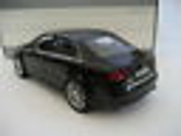 1:18 minichamps 5010509115 audi rs4 b7 typ 8e седан черный - 2006
1:18 minichamps 5010509115 audi rs4 b7 typ 8e седан черный - 2006