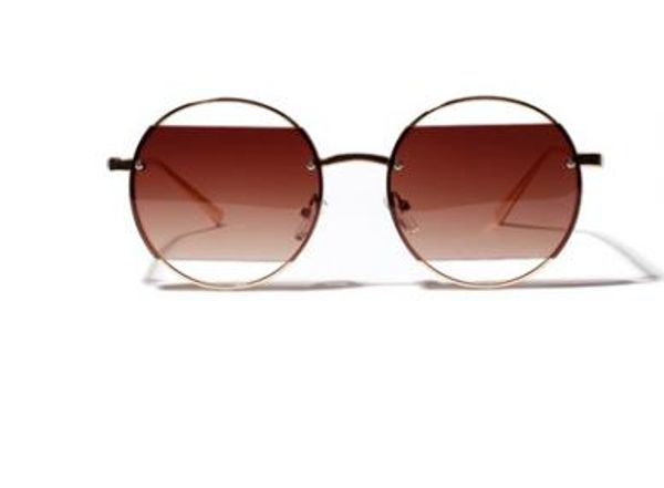 the latest women's large round-frame spectacles retro simple round-frame fine sunglasses fashion popular personality large-frame hollow, White;black
the latest women's large round-frame spectacles retro simple round-frame fine sunglasses fashion popular personality large-frame hollow, White;black
