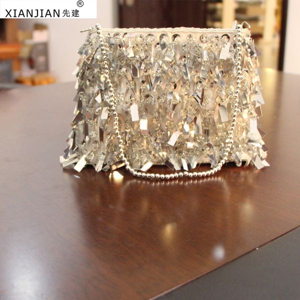 2020 xianjian silver evening purse beaded handle vintage sequin bling beaded wedding purse grab clutches bag for ladies
2020 xianjian silver evening purse beaded handle vintage sequin bling beaded wedding purse grab clutches bag for ladies