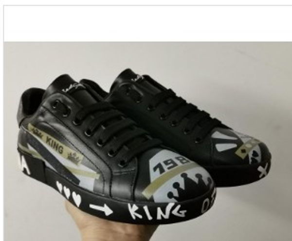 2020 name brand man casual shoes flat kanye west fashion wrinkled leather lace-up high male arena shoes lbv09, Black
2020 name brand man casual shoes flat kanye west fashion wrinkled leather lace-up high male arena shoes lbv09, Black
