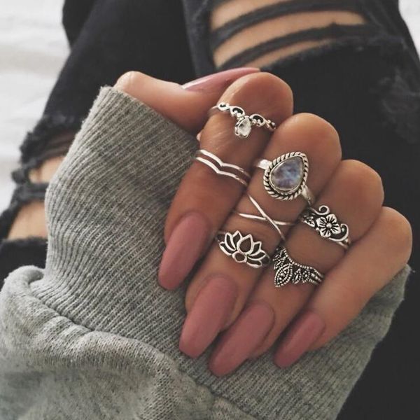 antique silver color geometric ring set hasma hand flower hoollow out heart rings carving leaf knuckle for women gifts, Slivery;golden
antique silver color geometric ring set hasma hand flower hoollow out heart rings carving leaf knuckle for women gifts, Slivery;golden